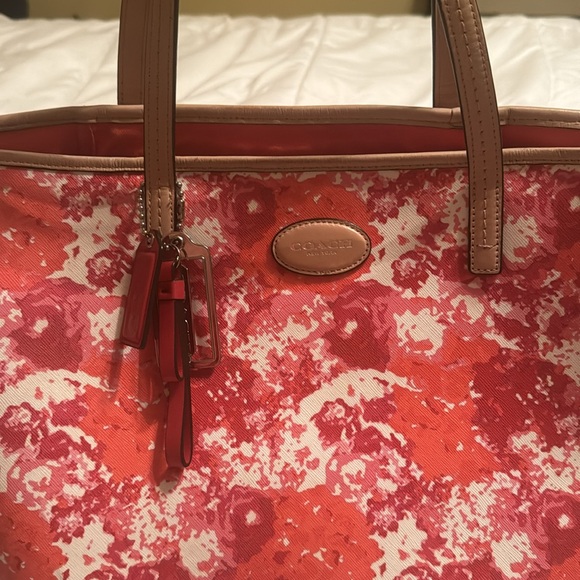 Coach Bag - Picture 2 of 6